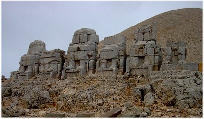 colosses du Nemrut Dagi